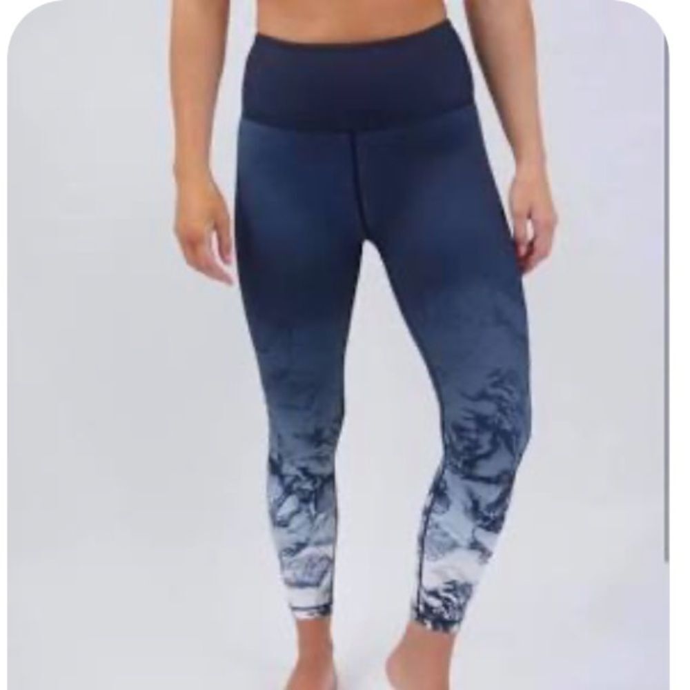 ZYIA MARBLE OMBRÉ LIGHT N TIGHT LEGGINGS MEDIUM